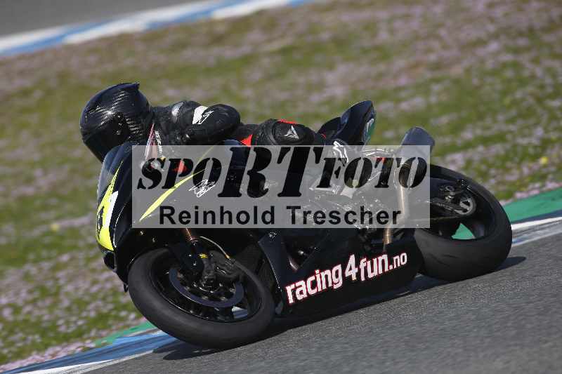 /Archiv-2024/02 29.01.-02.02.2024 Moto Center Thun Jerez/Gruppe gruen-green/87